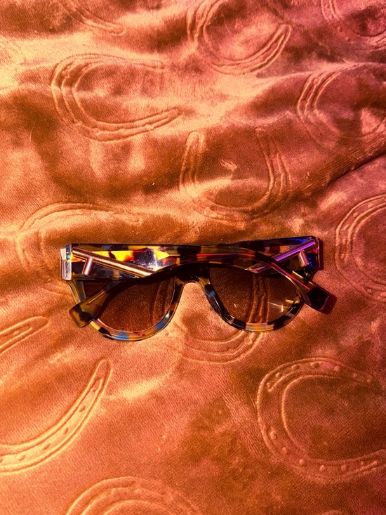 Fendi Tortoiseshell Sunglasses with Gold Accents main image 9